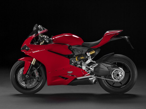 就是要比你大!2015款ducati 1299 panigale